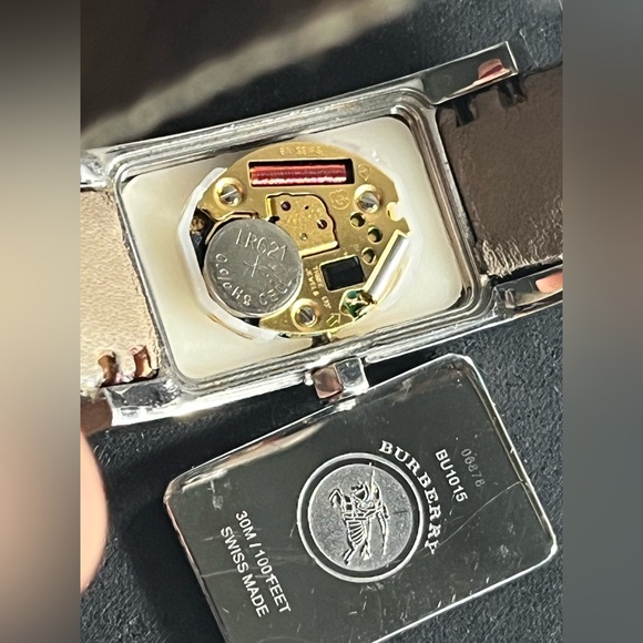 Burberry Nova Check ladies Watch BU1015 Case Silver fabric canvas strap. - Picture 12 of 12